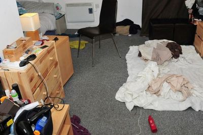 FOTO: Melihat Apartemen Reynhard Sinaga yang Perkosa Pria di Inggris