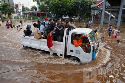 Rem Mobil Ngadet Setelah Terabas Banjir? Nih Trik Supaya Normal Lagi