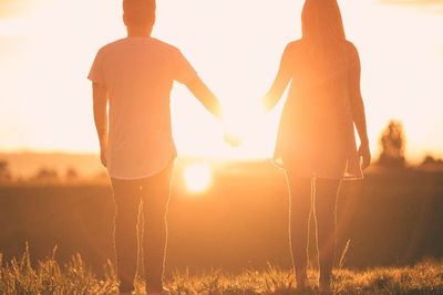 Jangan Salah, ini Perbedaan Jatuh Cinta dan Ketertarikan Sesaat