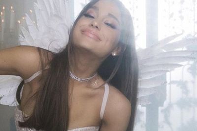 Ariana Grande Kembali ke Panggung Grammy Awards 2020
