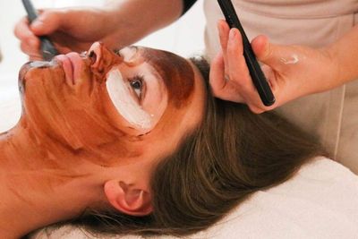 Dapatkan Kulit Wajah yang Sehat dan Bercahaya dengan Masker Cokelat