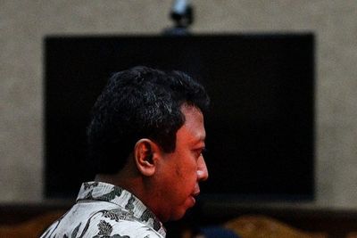 Tok! Romahurmuziy Divonis 2 Tahun Penjara