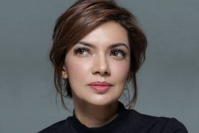 Suka Pakai Sneakers, Ini Potret Najwa Shihab dalam Busana Casual