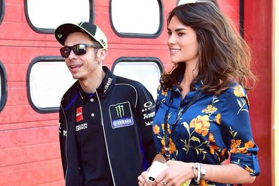 Model Seksi Italia Buka Suara Soal Hubungannya dengan Valentino Rossi