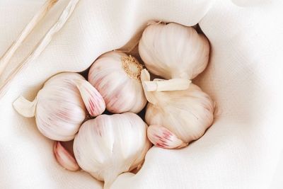 Bukan Sekedar Bumbu Masakan, Ini Manfaat Bawang Putih untuk Kecantikan