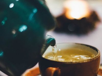 7 Minuman Penyegar Otak: Bantu Fokus, Ingat Lebih Tajam, dan Cegah Alzheimer