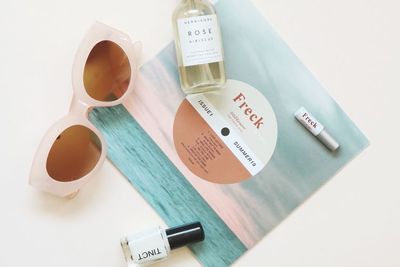 Hati-hati Bestie! Sering Berbagi Skincare Bisa Picu Jerawat dan Infeksi Kulit, Lho