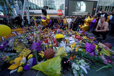 FOTO: Penghormatan Terakhir untuk Legenda NBA Kobe Bryant
