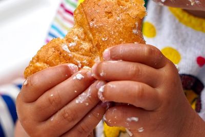 Makanan Dapat Mempercepat Anak Puber, Berikut Alasannya