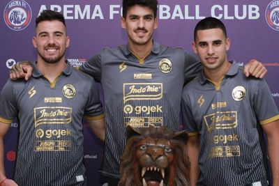 Arema FC Optimis dengan 3 Pemain Asing Baru