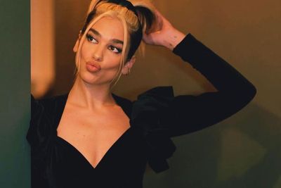 Wah, Single Terbaru Dua Lipa Kisahkan Hubungan Penuh Nafsu  