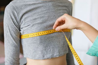 Mengapa Payudara Menciut setelah Berat Badan Turun?