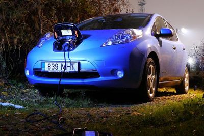 Uni Eropa Kaji Pengganti Tarif Impor Mobil Listrik China dengan Skema Harga Minimum