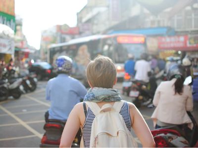 Covid-19 Bikin Galau, Tips Liburan Aman di Tengah Wabah Virus Corona