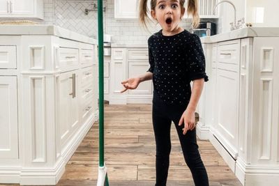 Viral Broom Challenge di Sosial Media, Ini Fakta Sebenarnya