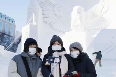 Pemanasan Global, Sapporo Snow Festival Impor Salju