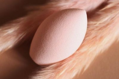 Bingung Pilih Beauty Blender? Ini 3 Rekomendasi Buat Kamu