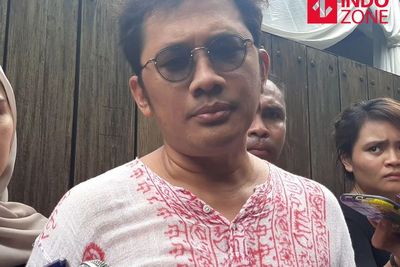 Ashraf Sinclair Seharusnya Bertemu Hanung Bramantyo Hari Ini