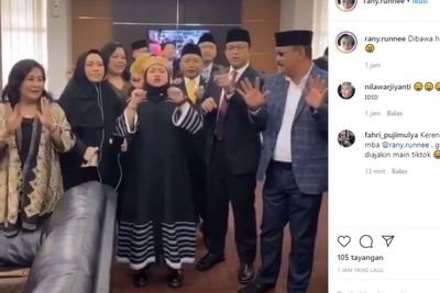 Anies Baswedan Santuy Goyang TikTok Bareng Anggota DPRD DKI
