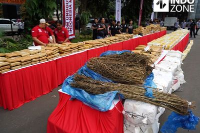 FOTO: Polda Metro Jaya Musnahkan Ribuan Barang Bukti Narkoba