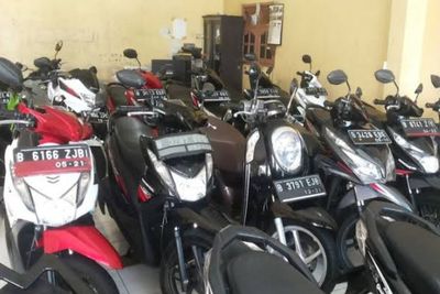 Begini Cara Leasing Tarik Motor Kredit Macet