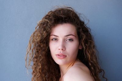 Lakukan 2 Perawatan Kulit Ini untuk Tampil Cantik Natural