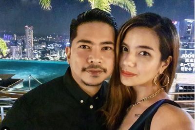 Menikah di Tanggal Cantik, 5 Foto Manis Sheila Marcia dan Dimas Akira