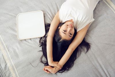 Tak Perlu Buru-buru Bangun dari Tempat Tidur, Ini Langkah yang Tepat