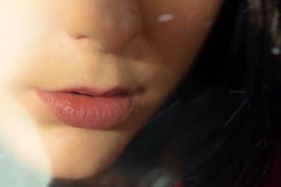 Cara Alami Bikin Bibir Berwarna Pink