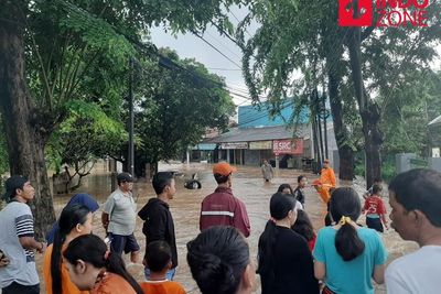 Ruas Jalan di Jakarta Timur Terputus, Warga Cari Jalan Alternatif 