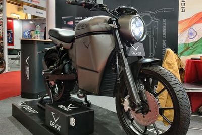 Startup India Bangun Motor Listrik Retro Klasik