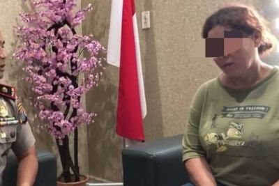 Hipnotis Penumpang Angkot, Wanita Ini Diciduk di Dekat Mall Manhattan