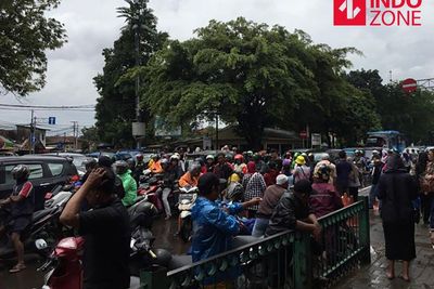 Jakarta Banjir, Tarif Ojek di Stasiun Manggarai Rp200 Ribu
