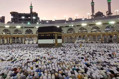 Arab Saudi Hentikan Umrah untuk WNI, Kemenag Sidak ke Bandara