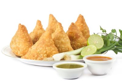Resep Camilan Khas India, Samosa Isi Ayam yang Nikmat