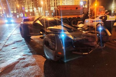 Polisi Tangkap dan Sita Batmobile di Jalan