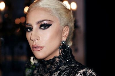 Inilah Deretan Look Make Up Sensasional ala Lady Gaya