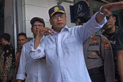 Menhub Budi Janji Cari Solusi Terkait Jamaah Umroh yang Gagal Terbang