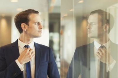 Sering Disebut Egois? Ikuti 5 Tips Ini untuk Kurangi Sifat Buruk Kamu