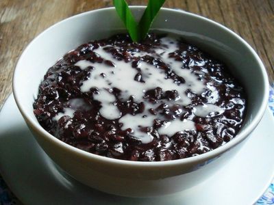 17 Ide Nama Usaha Bubur Ketan Hitam yang Unik, Bikin Lapak Kamu Makin Laris Manis!