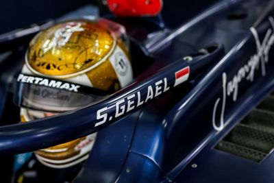Senyum Sean Gelael Jelang Seri Pembuka Formula 2 2020