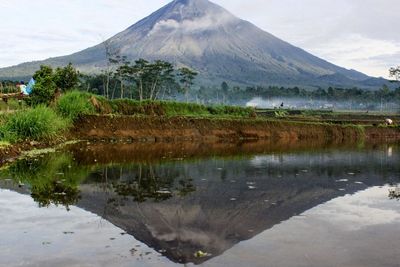 5 Misteri yang Menyelimuti Gunung Semeru Dibalik Keindahannya