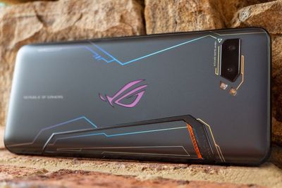 Ini Daftar 10 Smartphone Android Terkencang di Bulan Februari 2020