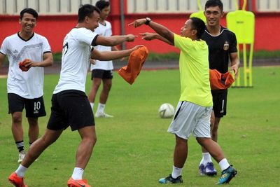 Ada Virus Corona, Klub Sepakbola Ini Tetap Santuy