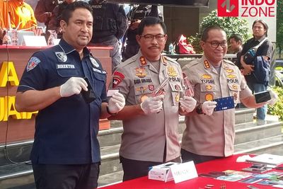 Polda Metro Jaya Bekuk Sindikat Pembobol Bank BCA