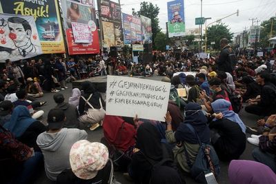 FOTO: Aksi #GejayanMemanggil Tolak Omnibus Law
