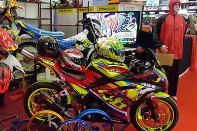 Decal, Cara Aman Plus Murah Buat Motor Tampil Keren