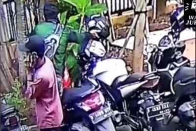 Helm Wartawan Dicuri Saat Liput Corona di RSPI, Polisi Turun Tangan