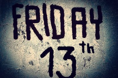 Jumat Tanggal 13 atau Friday 13th Dianggap Hari Sial, Percaya?