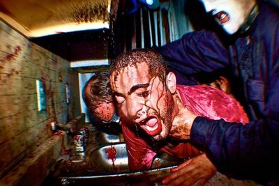 Wahana Rumah Hantu Terseram dan Paling Gila di Dunia